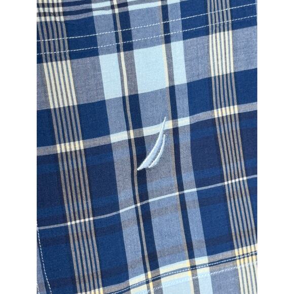 Nautica Mens 2XL Blue Plaid Stretch Button Up Shirt Long Sleeve Classic Fit - Picture 4 of 5